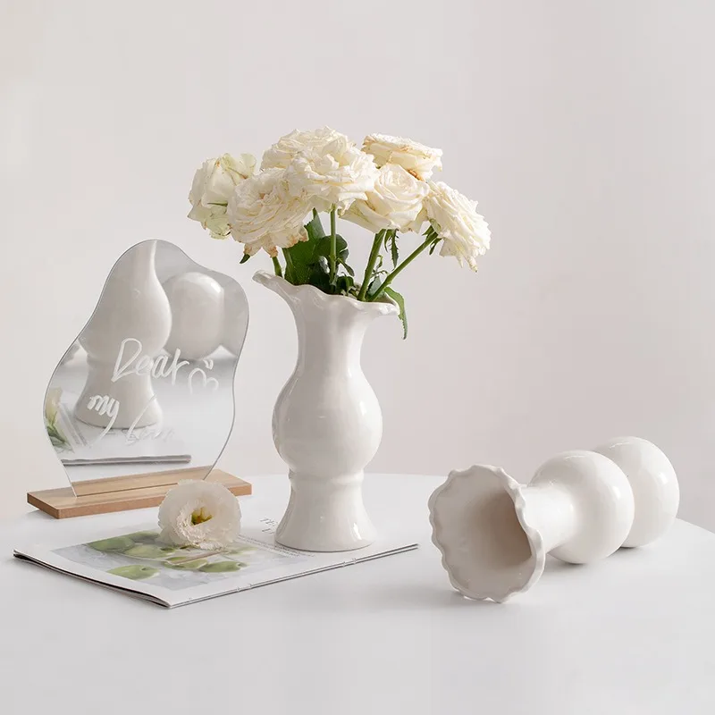 

Nordic White Minimalist Ceramic Vase Creative Decorative Flower Vase for Flowers Table Centerpiece Living Room Home Decoration