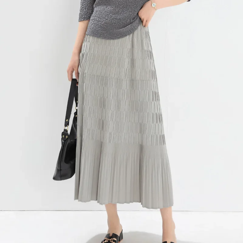 

Miyake Pleated Skirt Women's Spring New 2024 Fashionable and Versatile Solid Color Hand-pleated Elastic Waist Drape A-line Skirt