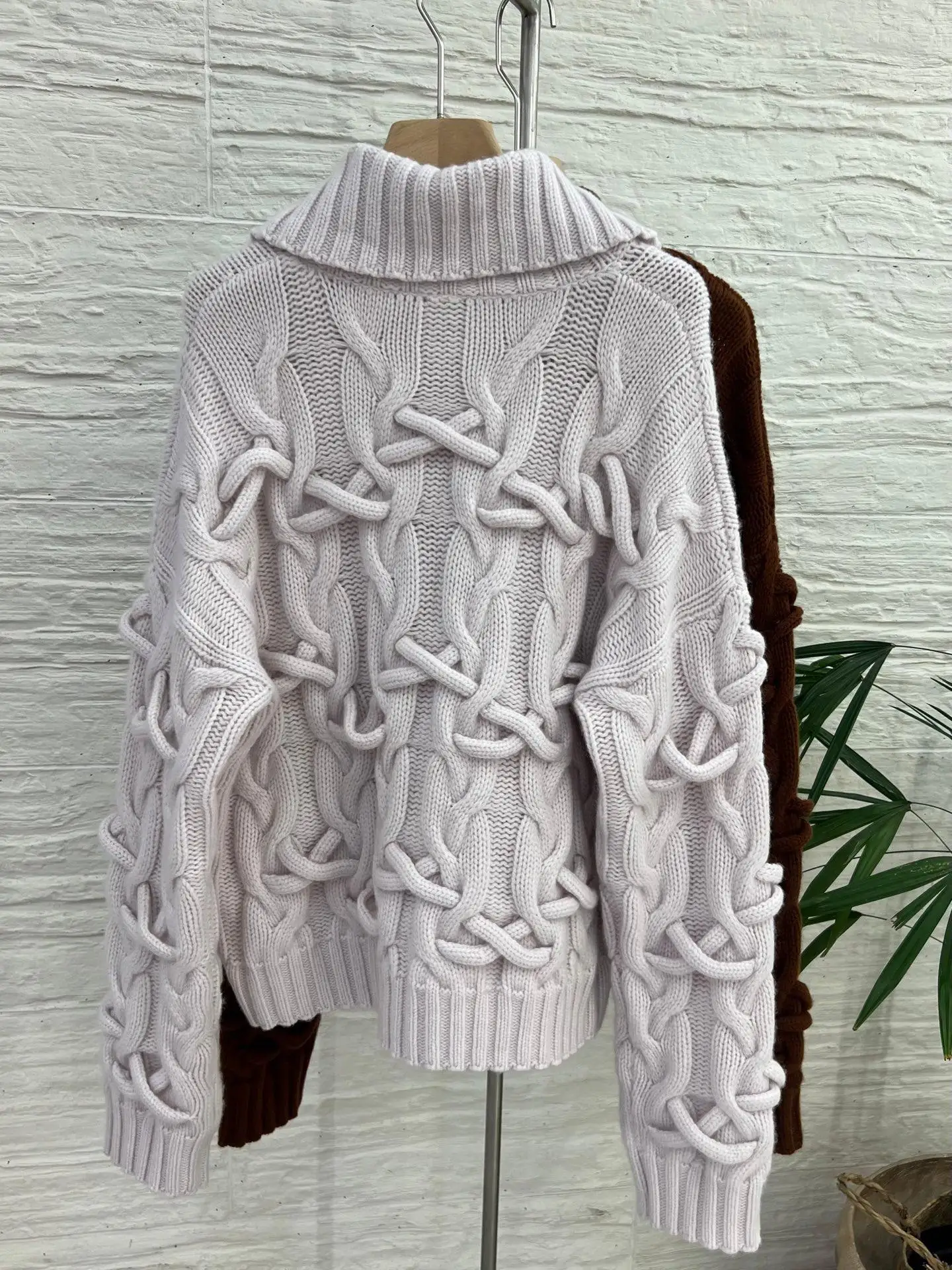 سترة صوفية نسائية فاخرة من صوف الكشمير المحبوك ذات تصميم طية صدر السترة #4