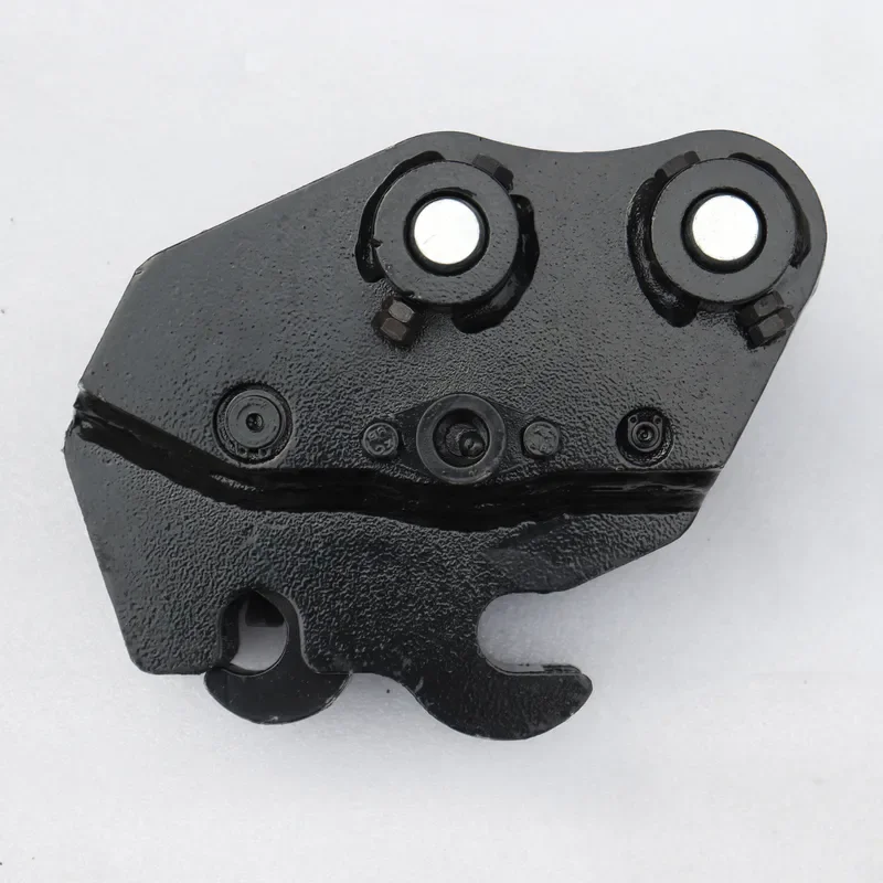 ISO Certified Heavy-Duty Hydraulic Quick Hitch Universal Fit for Excavators 1-2T Load Capacity Engine Bearing Core Components - view 4