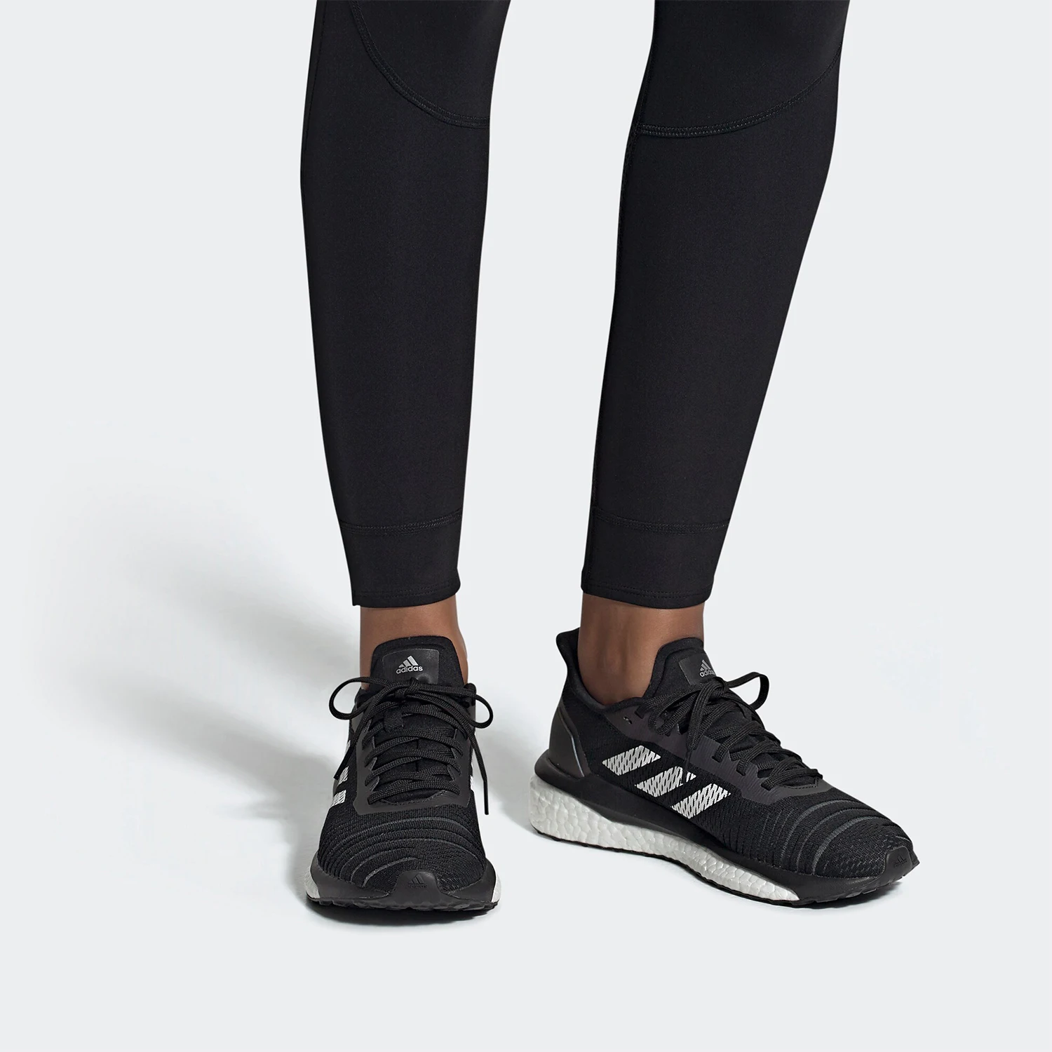 

Adidas genuine BOOST women's cushioned lightweight running shoe D97449