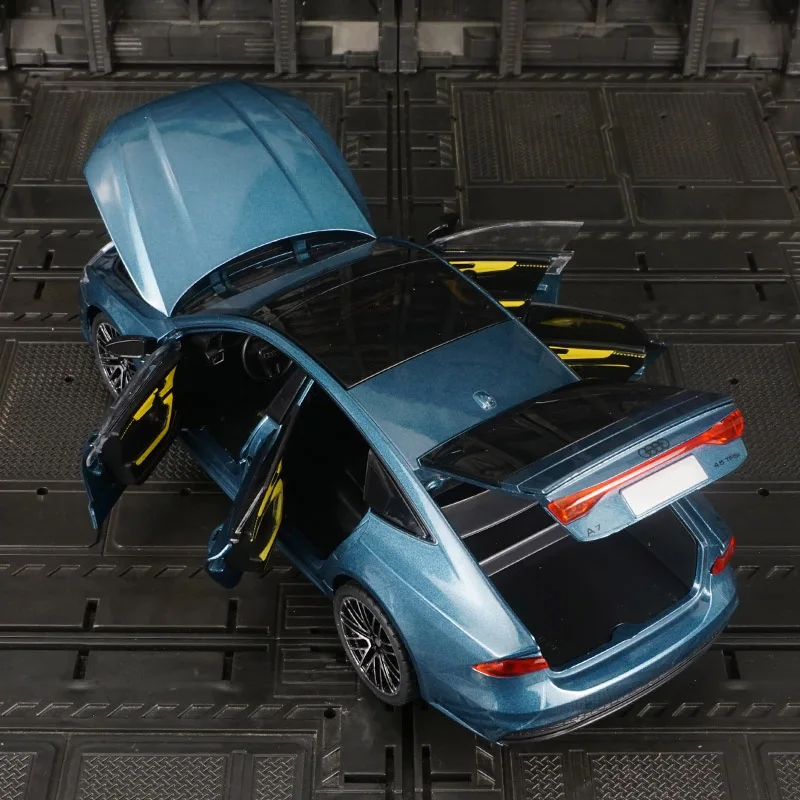 Simulación 1:24, modelo de coche de aleación Audi A7, puertas y capó de motor, el maletero se puede abrir, suspensión de dirección, sonido y luz