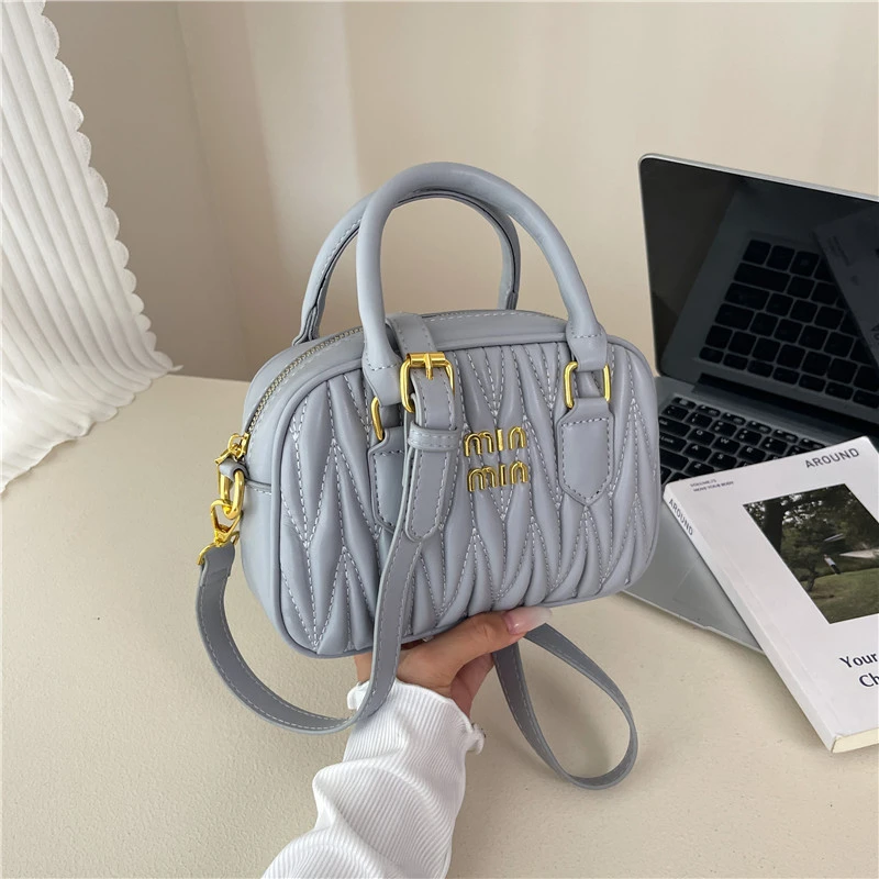 

Роскошная дизайнерская женская большая сумка Combo - натуральная кожа, высокое качество, классический и шикарный дизайн