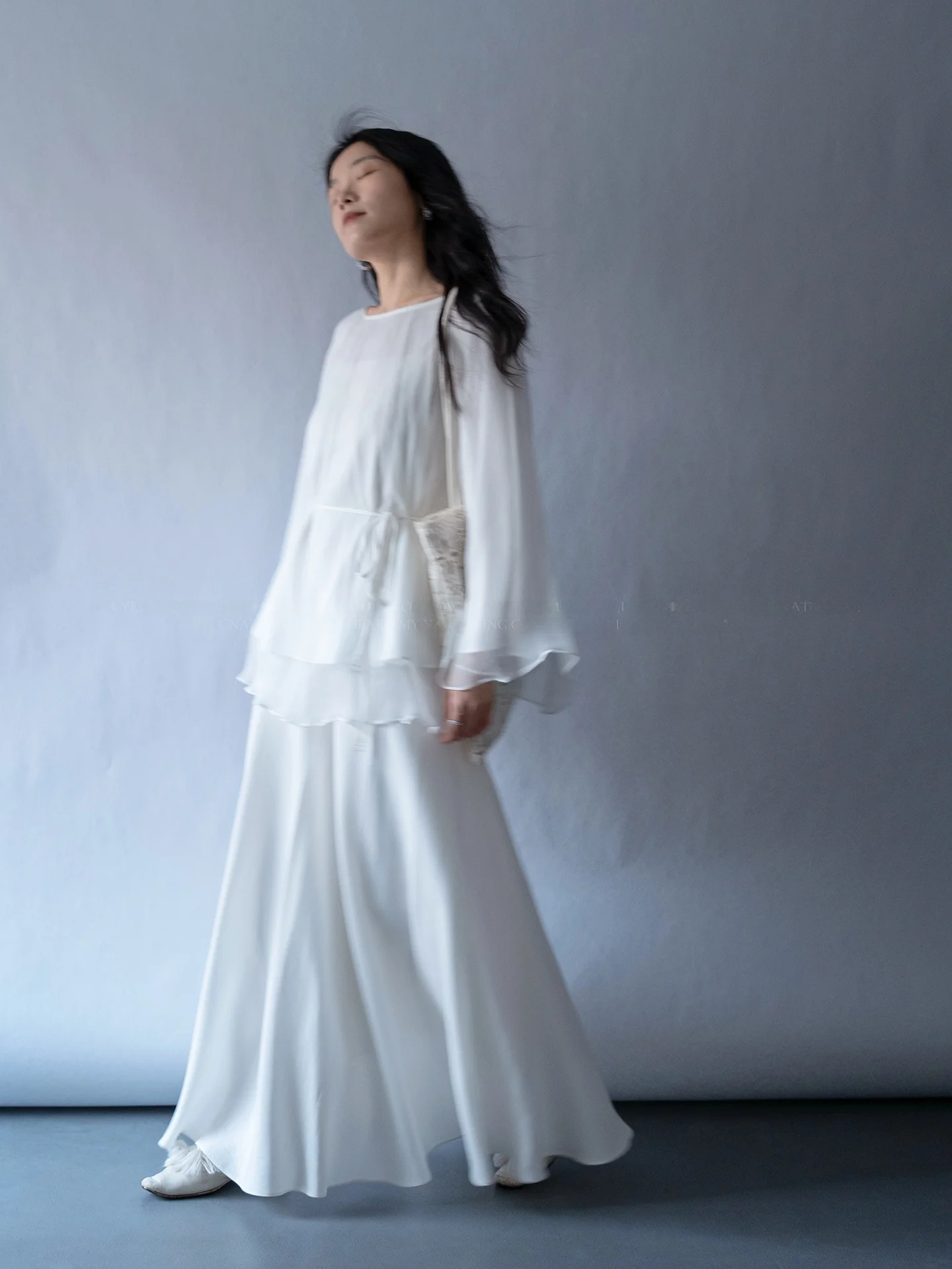 

Ele White Long Sve Silk Women's Top Loose Fit Design Spring Summer New Arrival Simple mat Sle