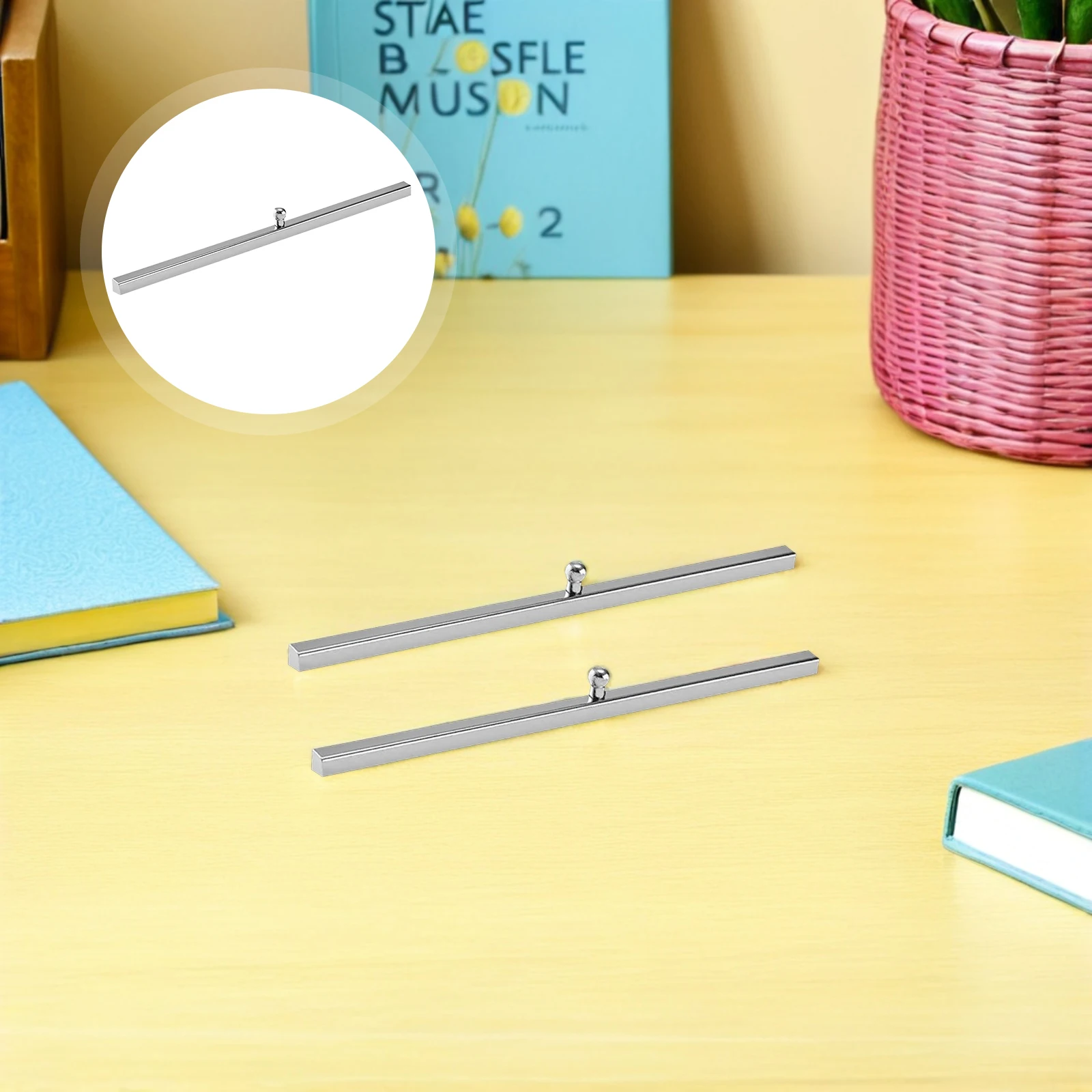 

2Pcs Stainless Steel Paperweight Calligraphy Paperweight Waterproof Easy Clean Paper Pressing Tool for Calligraphy Training