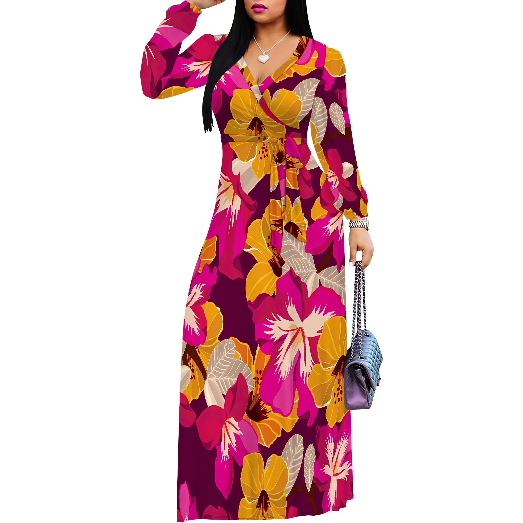 Abito lungo con scollo a V di taglia standard con stampa di fiori rossi e pappagalli a maniche lunghe in stile Boho per l'autunno