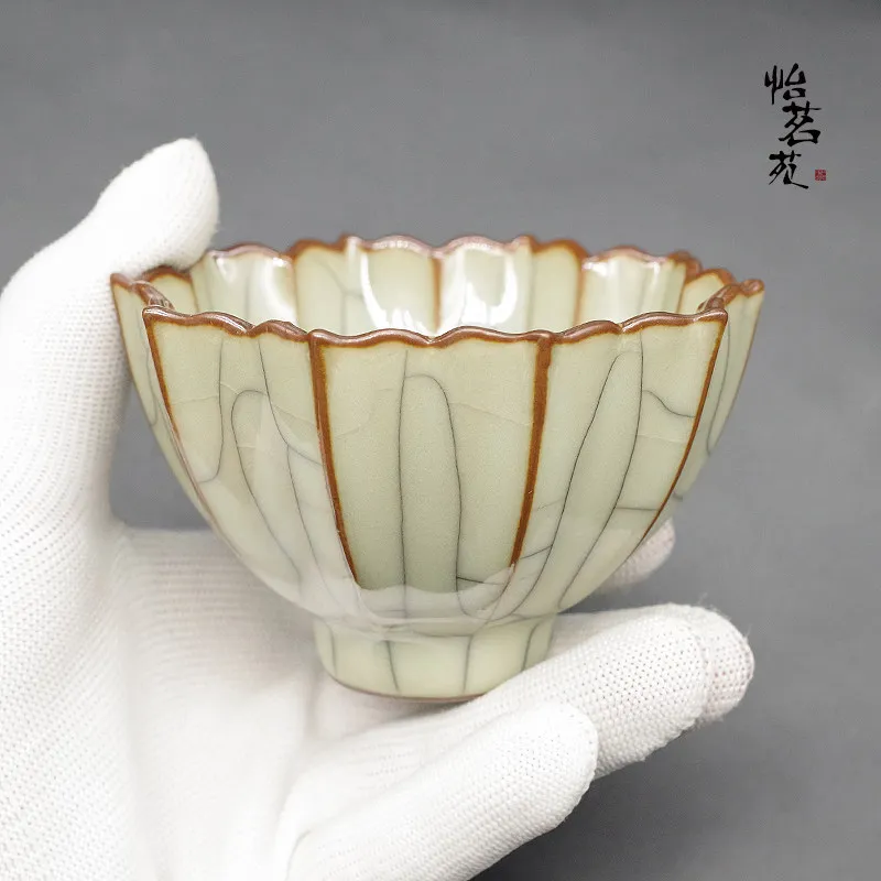 Longquan celadon Wang Wen handcrafted premium inherited Ge Kiln chrysanthemum-shaped tea drinking cup single cup master tea cup