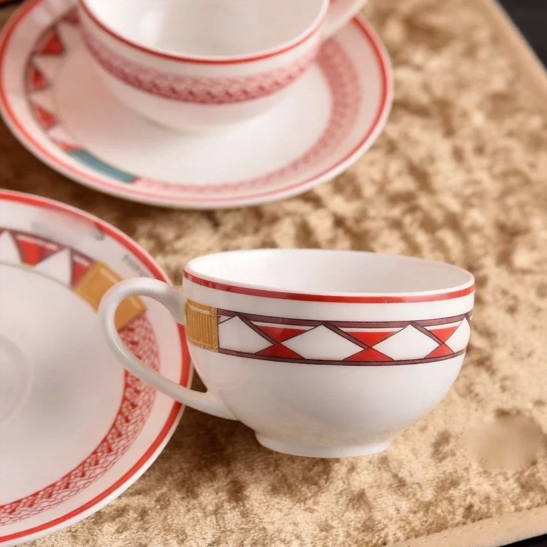 New Bone China Coffee Cup Plate Afternoon Tea Set Light Luxury European Ceramic Coffee Cup Black Tea Cup for Home