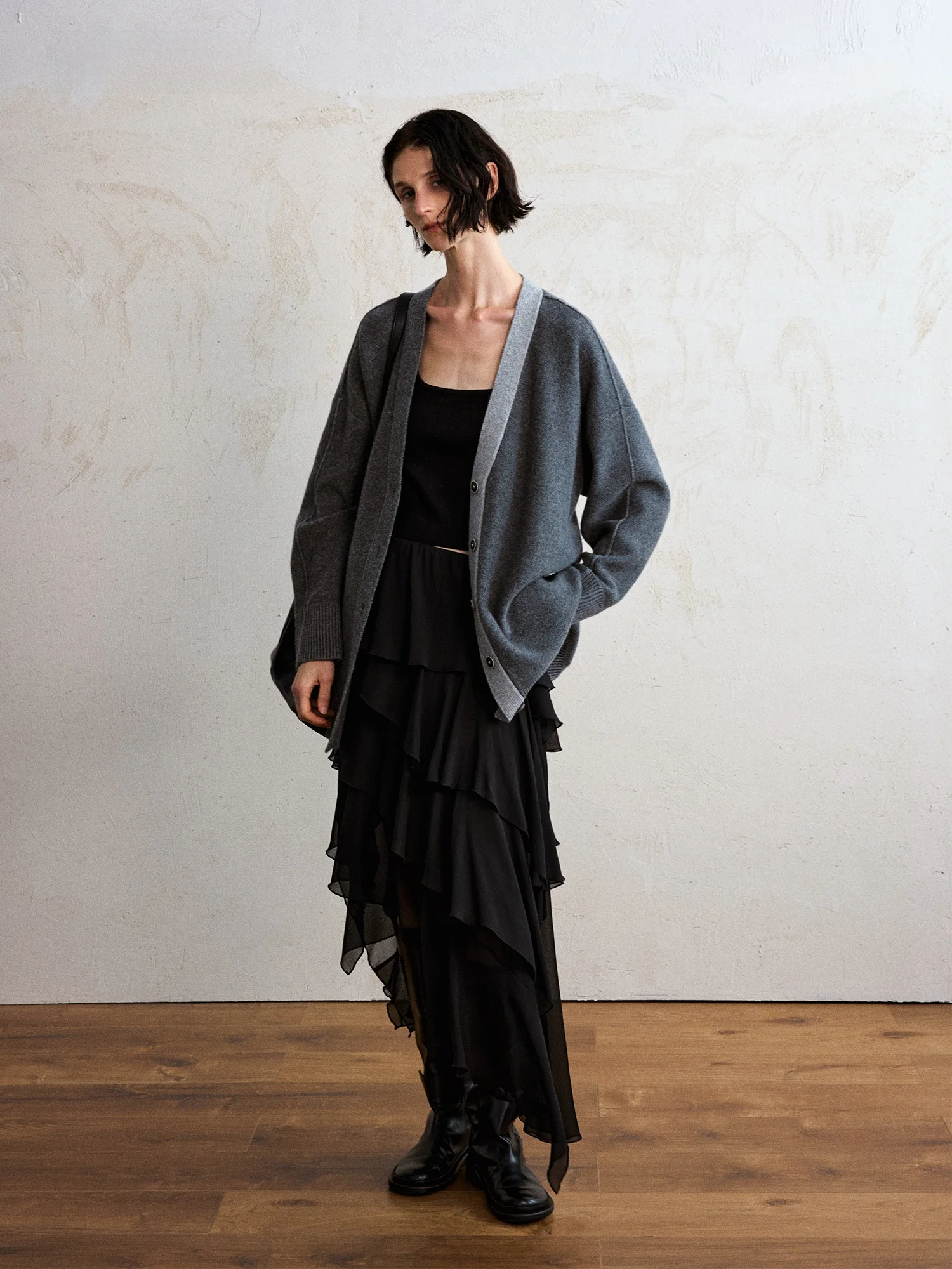 

Irregularly Trimmed Knitted Open Cardigan Reversible Layers Splicing Woolen Women's Loose Sle Knitted Coat for Daily Wear