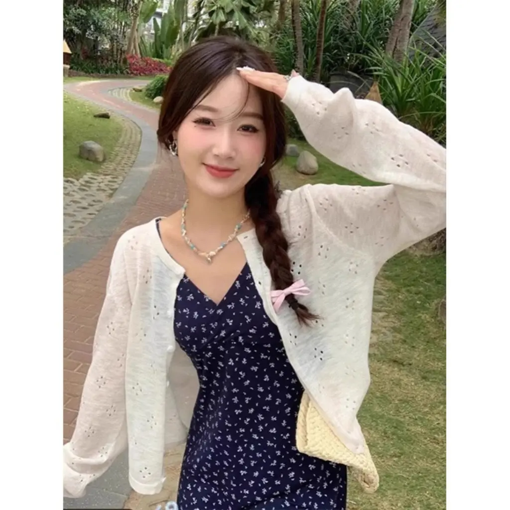 

Women's Thin Versatile Crochet Cardigan Air Conditioning Shirt Summer Chic Cut out Knitted Top Slimming Loose Outerwear