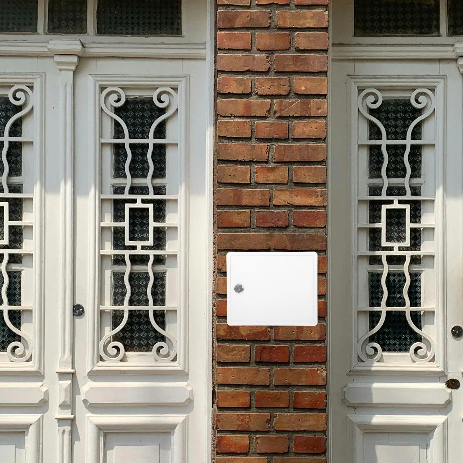 

1 set 1 Set Wall Mounted Milk Box Lockable Weatherproof Mailbox Storage Container Home Use Multi-Functional Retro Letter Box