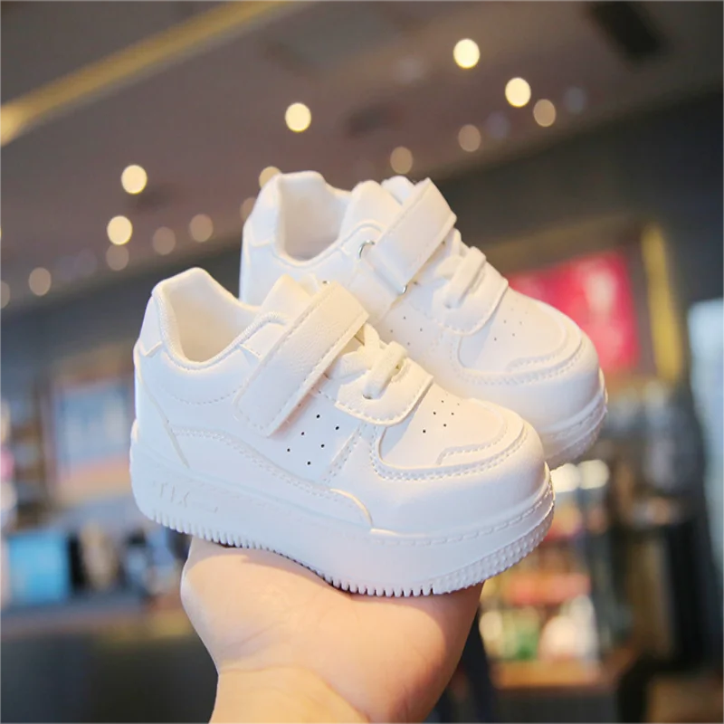 Baskets décontractées blanches pour enfants, chaussures de sport respirantes pour garçons et filles, chaussures de tennis pour bébé, chaussures de