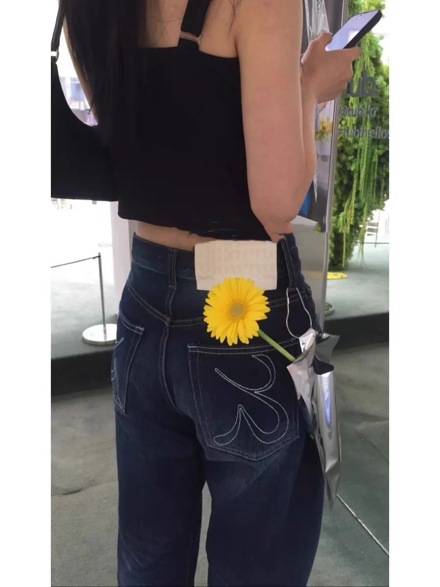 Loose Wide Leg Jeans Casual Loose Fit Long Pants Straight Cut mid Waist Design by Jin Yilin for Women Autumn Season