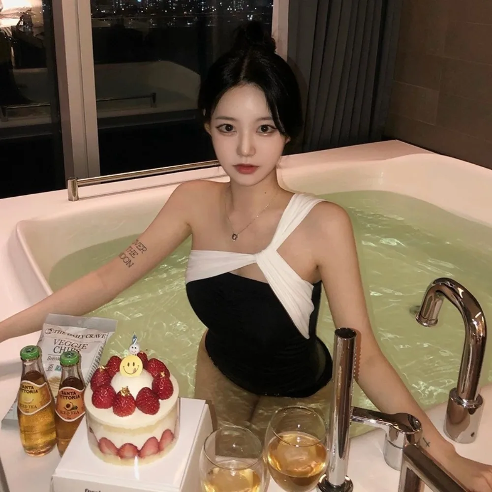 Bareback บิกินี่ผู้หญิง Pure Desire สไตล์เซ็กซี่ One-piece Body ครอบคลุม Slimming Beach ชุดว่ายน้ํา
