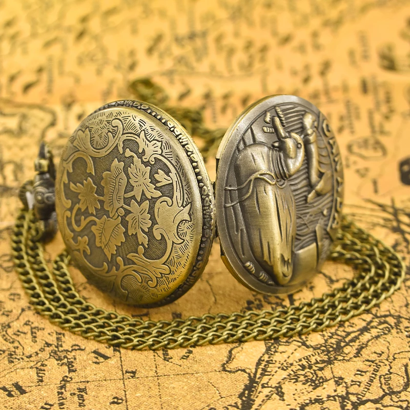 Vintage Bronze Clamshell Creative Fun Duck Embossed Male And Female Students Gift Quartz Necklace Pocket Watch