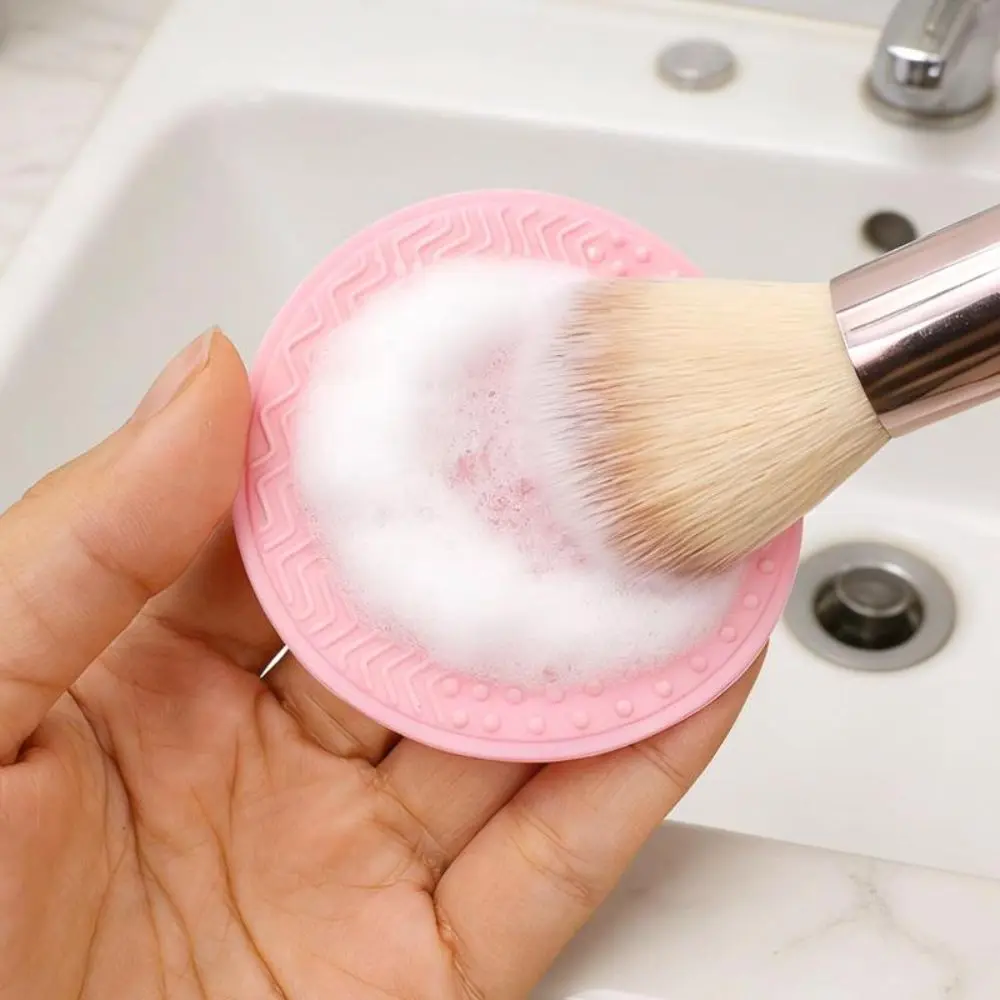 Deep Clean Makeup Brush Cleaner Soap with Silicone Mat Heart Shape Cosmetic Sponge Cleaner Quick-Dry Reusable Beauty Tool Washer view 5