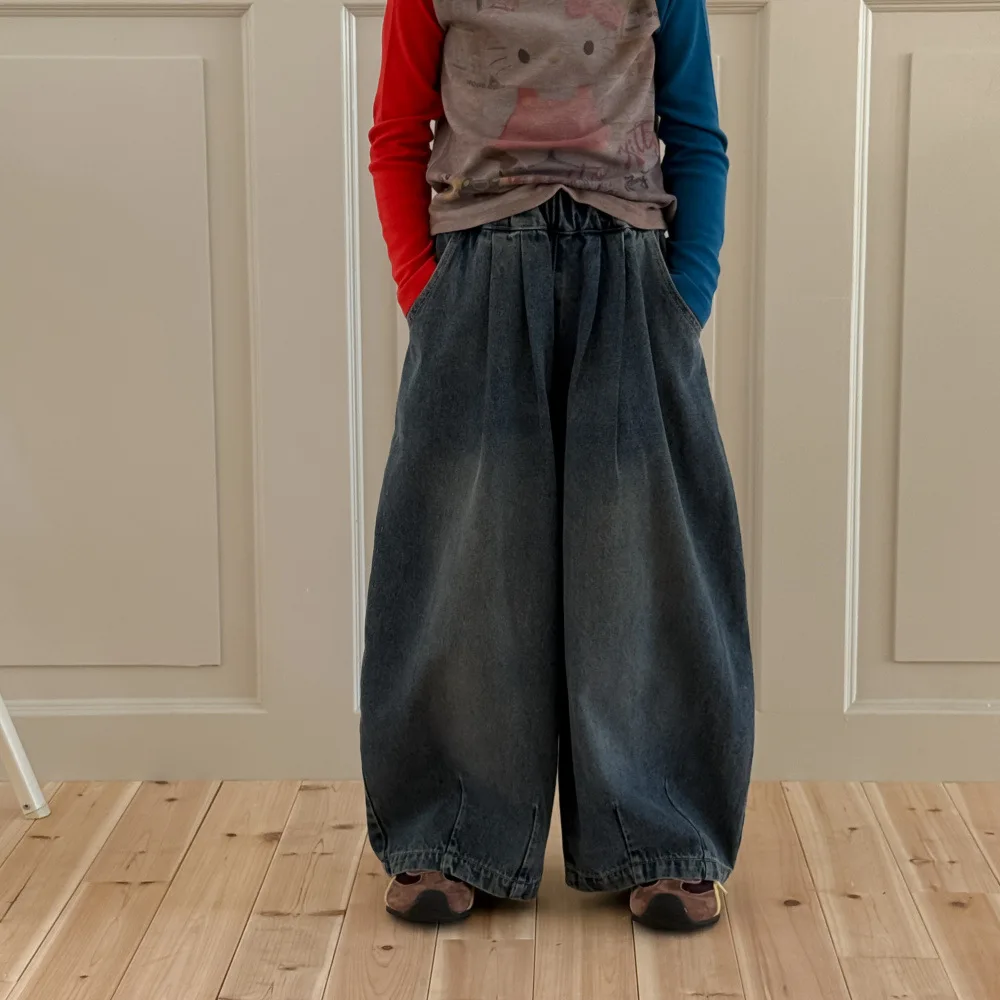 

‌2025 Autumn Kids Jeans Boys & Girls Korean Style Wide Leg Denim Pants Casual Loose Fit Elastic Waist Comfortable