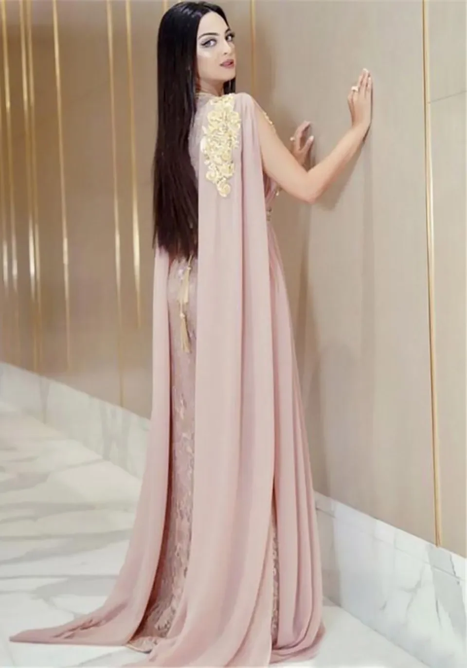 Customized Beaded Muslim Long Evening Dress Chiffon V-neck Formal Ball Dress Luxury Dubai Moroccan Women's Dress