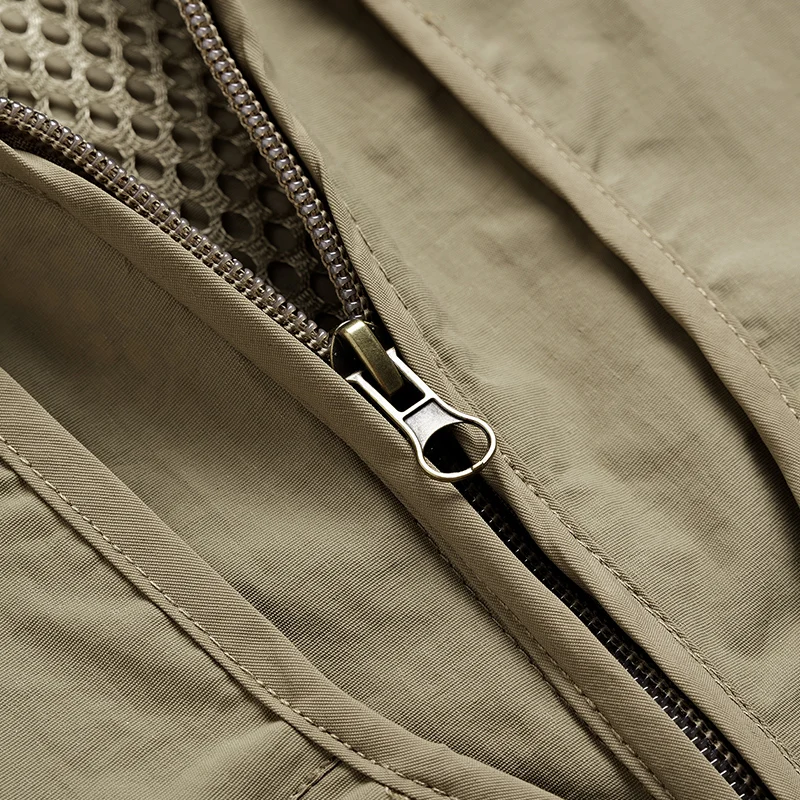 Neue, leichte Sommerweste aus atmungsaktivem Netzstoff, die schnell trocknet, für Herren, mit mehreren Taschen, als Angelweste oder Freizeitweste geeignet, mit ausgeschnittenen, übergroßen Schulterpartien. – Detail 14