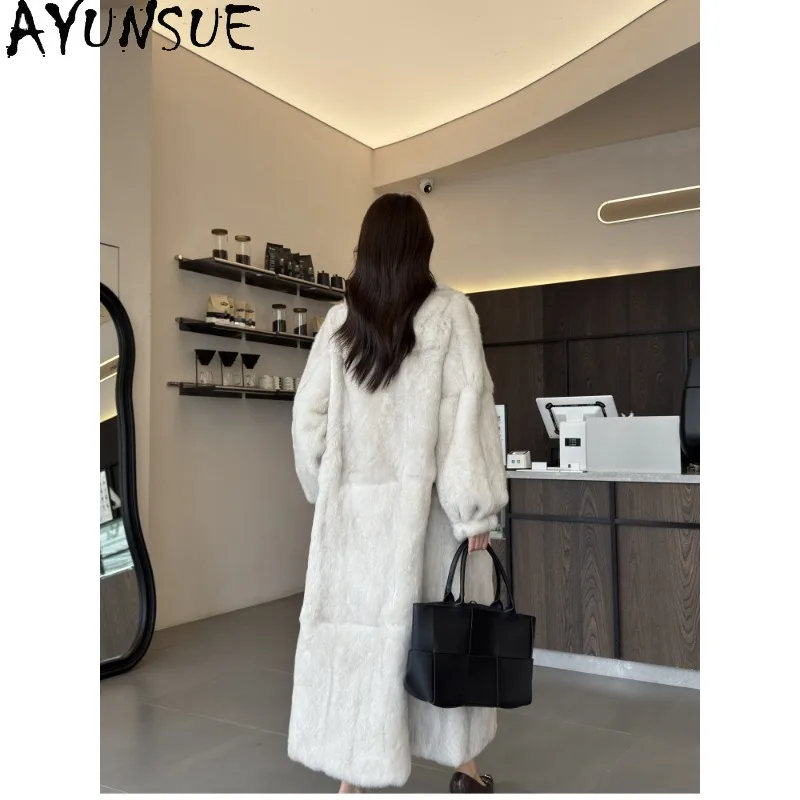 معطف فرو الأرنب من AYUNSUE معاطف شتوية فاخرة للسيدات لعام 2025 سترة طويلة من الفرو ملابس نسائية ذات نوعية جيدة Fourrures نسائية