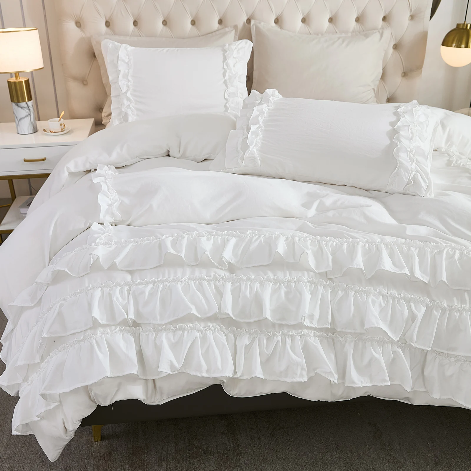 White Comforter Set Queen/King Size,Waterfall Ruffle Shabby Chic Farmhouse Bedding Sets,Soft Fluffy Boho Comforters Sets for All Season,200g Microfiber Filling Vintage Ruffled 3 PCS Quilt Set for Women Girls Room Decor