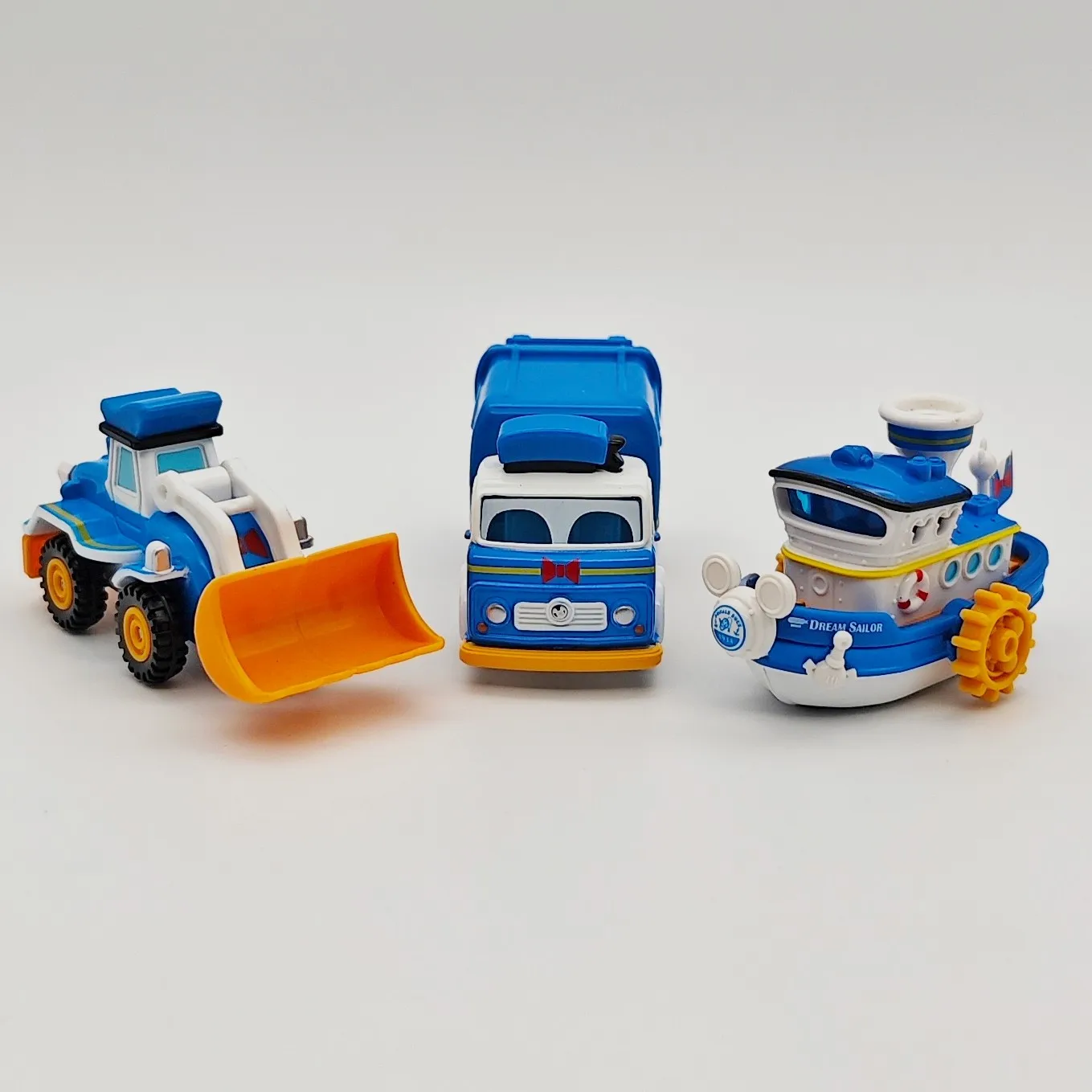 Takara Tomy Disney Motoren Donald Duck Vuilniswagen Dream Sailor Boot Diecast Model Auto Kinderen Speelgoed Collectible DM-05 DM-06