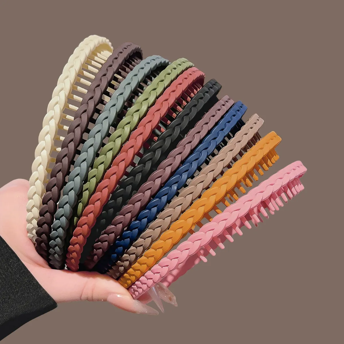 2Pcs Toothed Plastic Headbands For Women Girls Thin Braided Hairbands Matte Color Non-slip Hair Hoops for Make-up Sports Daily