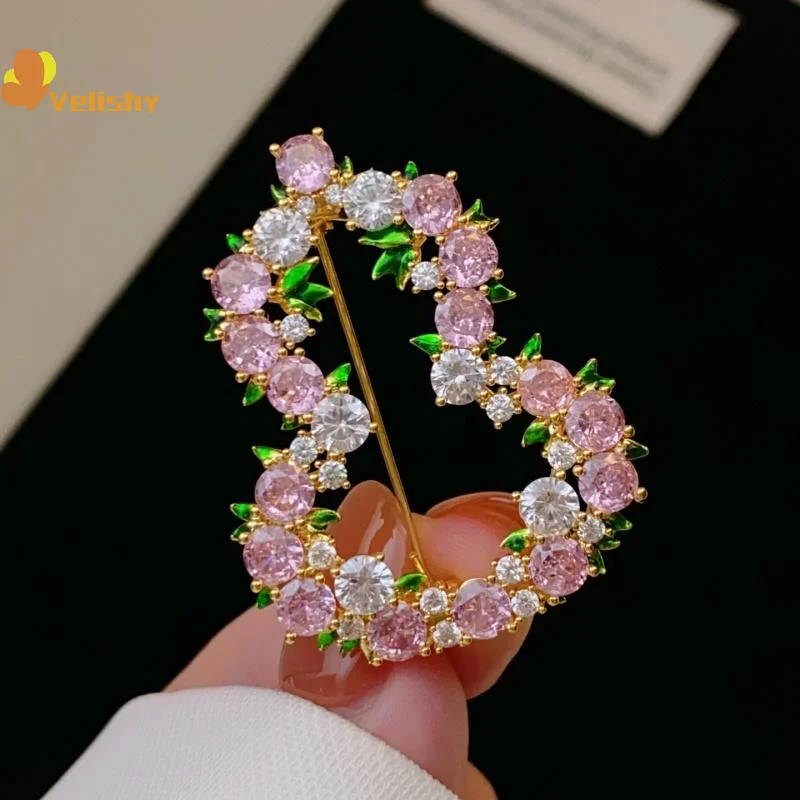 Fashion Pink Rhinestone Lucky Gourd Shaped Brooches For Women Clothing Accessory Crystal Openwork Gourd Brooch Pin Party Jewelry