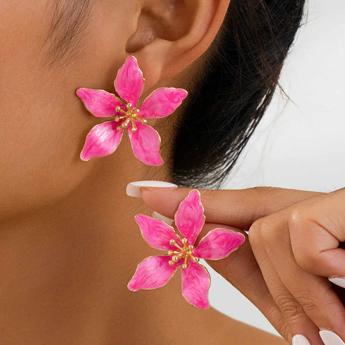 Vintage Flower Earrings Women 3D Painted Petals Sweet Elegant Alloy Studs IG Aesthetic Gift