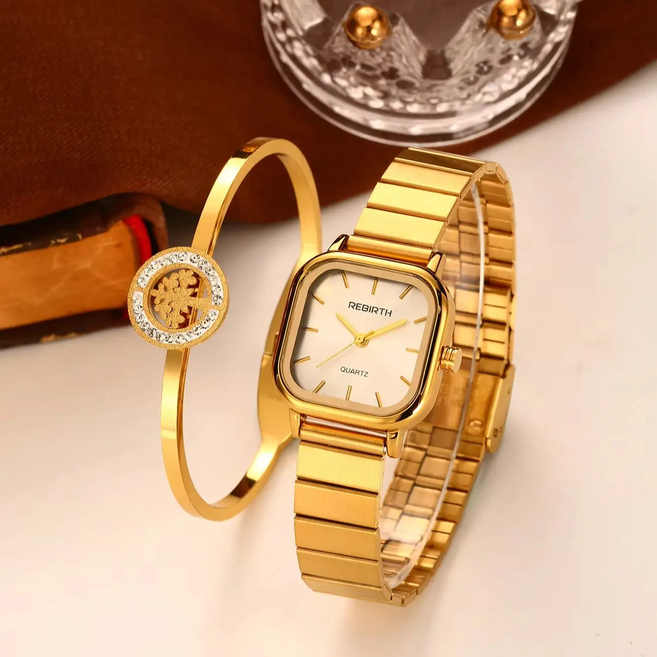2-Piece Set of Bracelets and Watches, Retro Versatile Casual Fashion Simple Set Watch