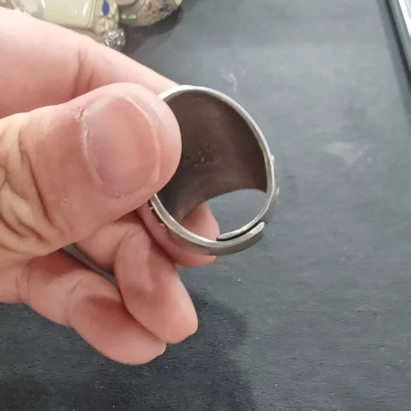 Unisex Bohemian Ethno-Ring mit geprägtem Pferde-Münzen-Motiv, rund, imitiert Jade, versilbert, Retro, offen, verstellbar, Fingerschmuck – Detail 5