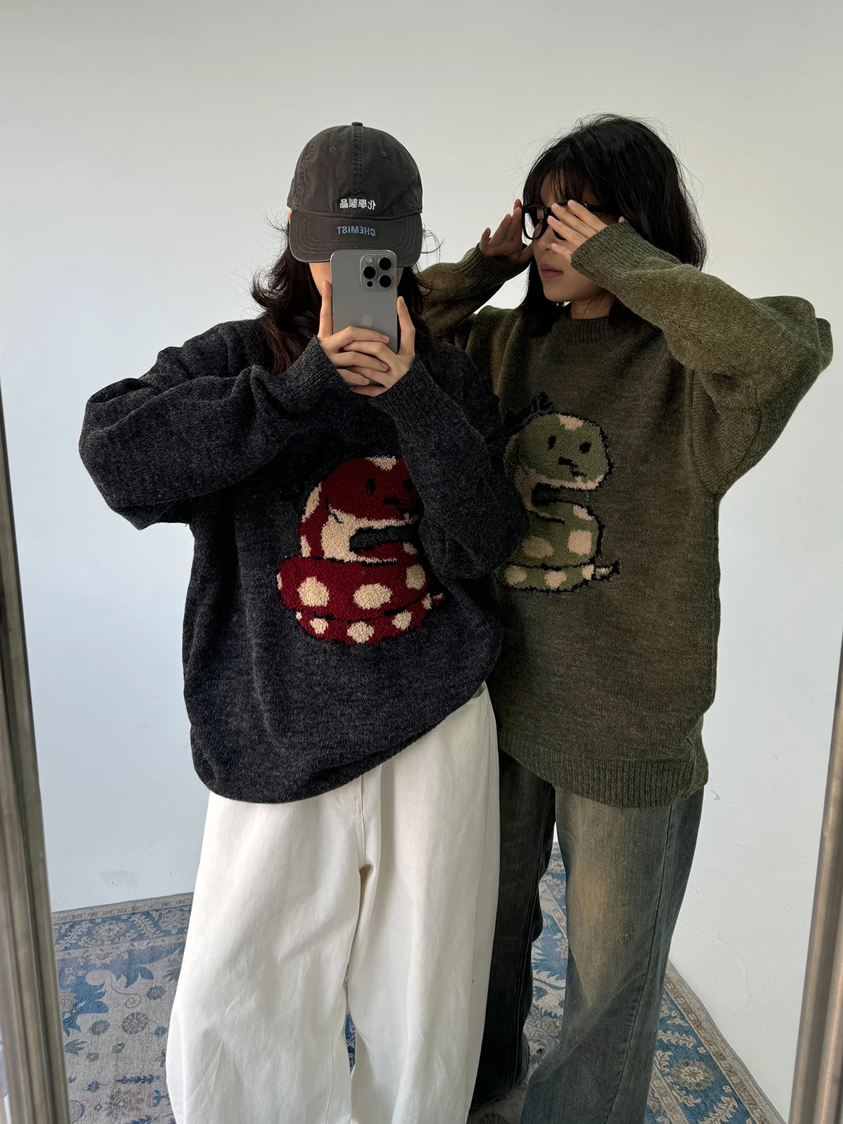 

Осенне-зимний женский вязаный свитер с круглым вырезом, вышивкой в виде змеи, универсальный, с длинными рукавами, из мягкого полиэфирного волокна