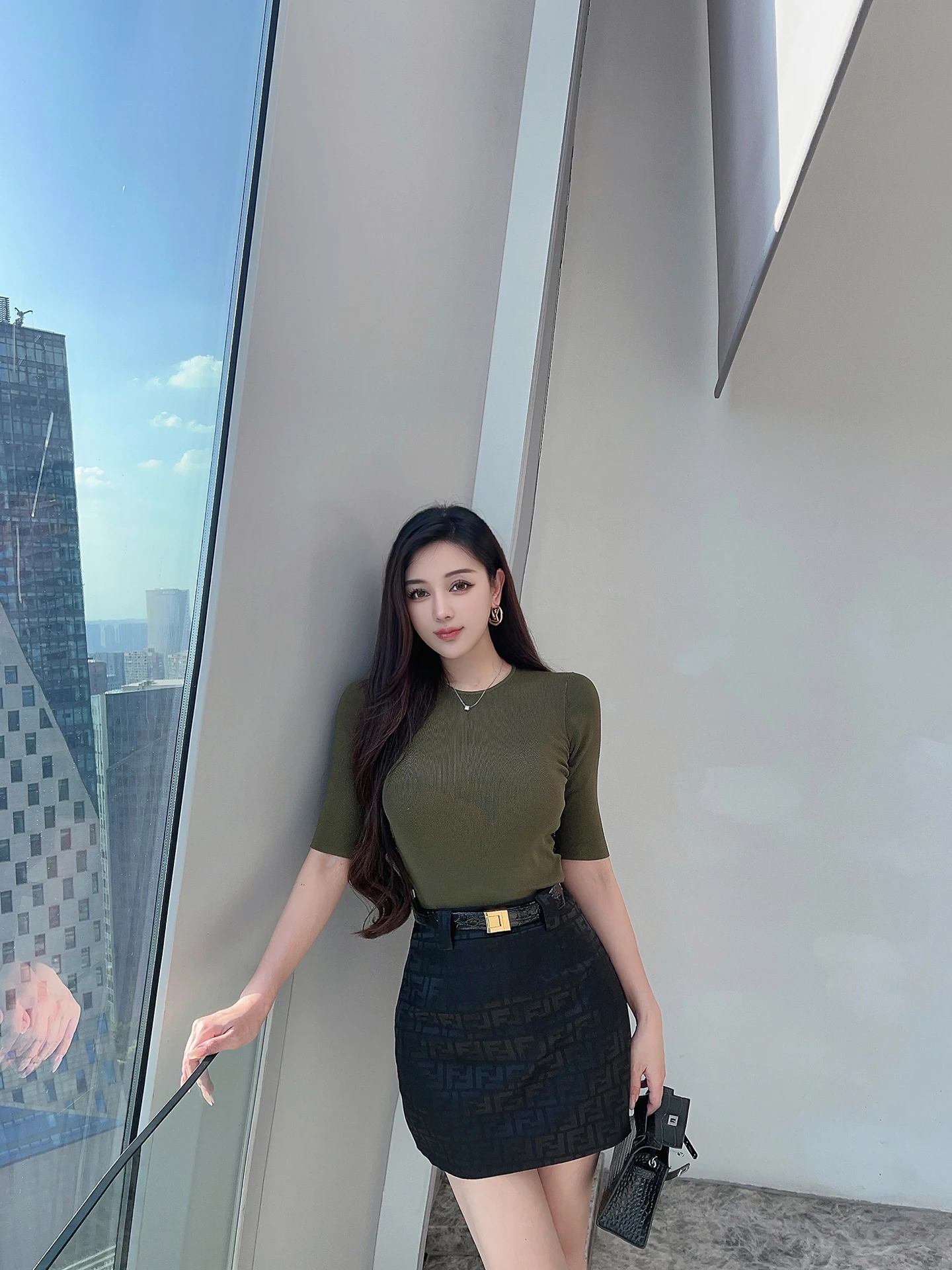 

Ele Knitted ort Skirt with Flower Pattern Mid-Sve iny Tead Women's T-irt Sli Summer Faion Ladies' Top