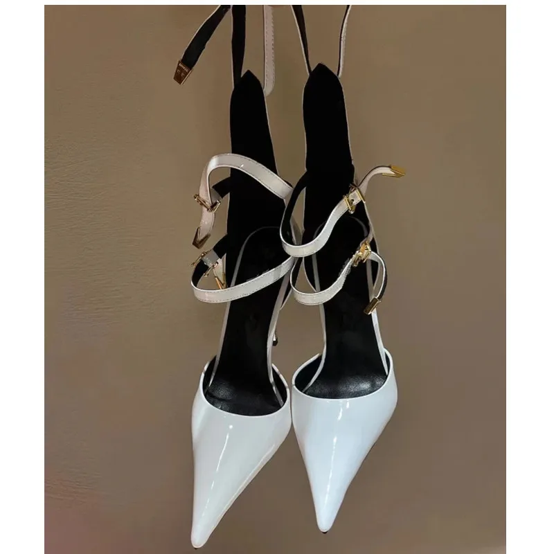 Summer High-end New Metal Stiletto Sandals Fashion Pointy Catwalk Fashion Single Shoes Sexy Nightclub Party Wedding High Heels