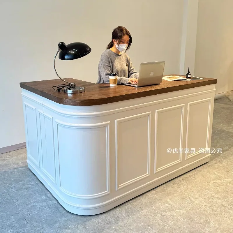 

​​Luxury Milk White Lacquer Cashier Counter Corner Reception Desk Salon Boutique Cake Shop Commercial Compact Furniture FYRD​