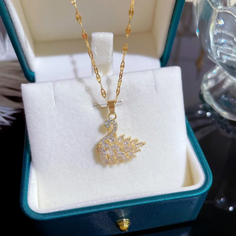 Original Fashion Full Crystal Cartoon Swan Pendant Necklace for Women Charm Gold Color Stainless Steel Zircon Chokers Jewelry