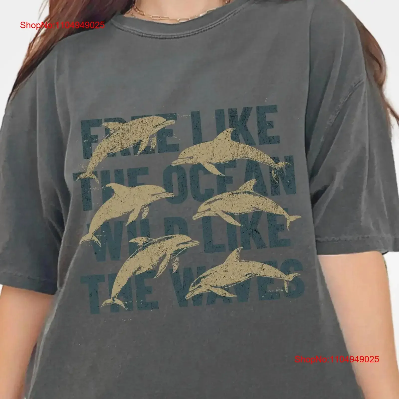 

Футболка Free Like the Ocean Dolphin Wild Waves Ретро Морская жизнь Прибрежные вибрации Любитель морских животных Винтаж Дикая природа Топ винтаж