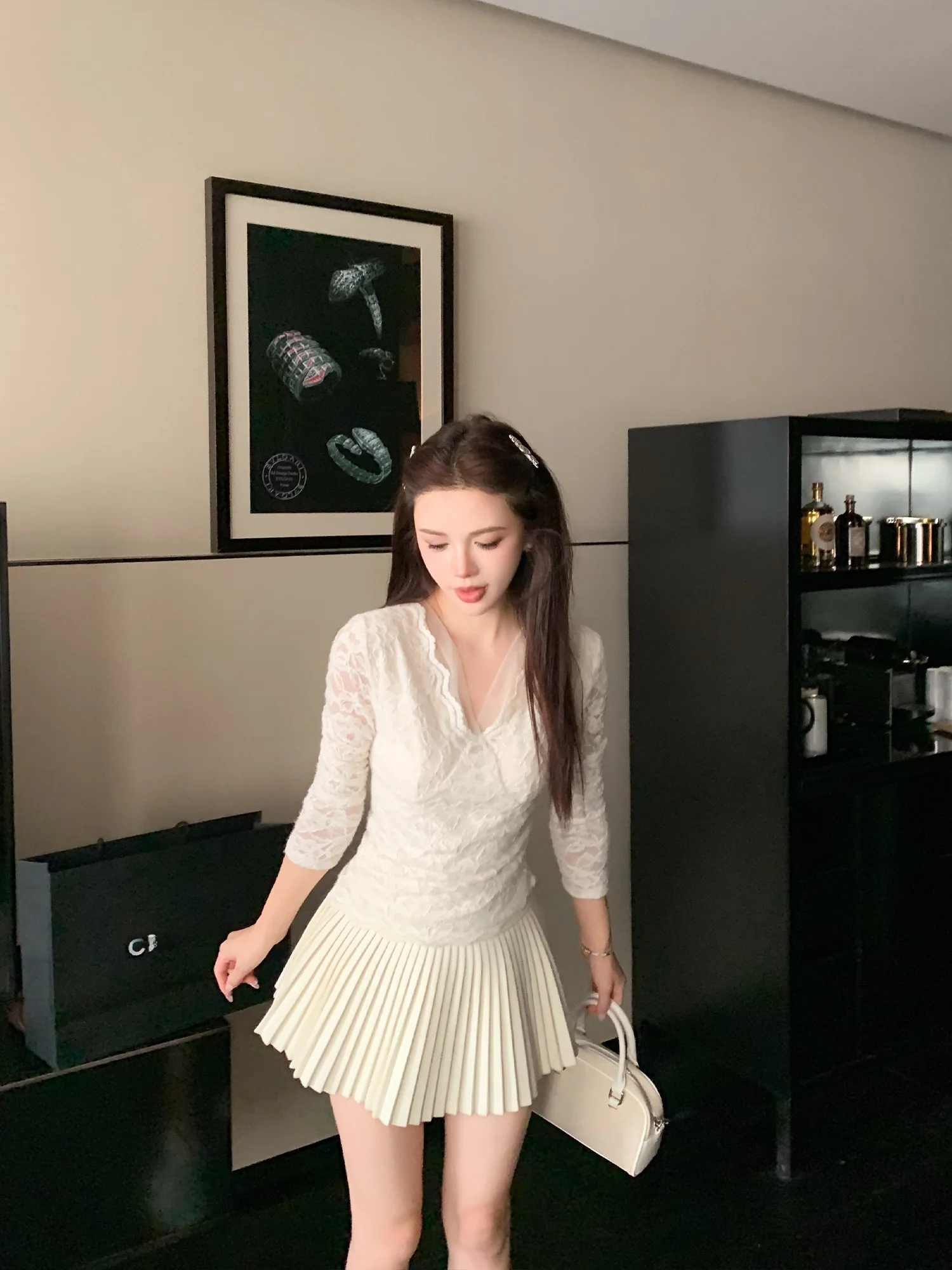 

Женский топ LADIES FIRST Korean Sle Pure Desire с V-образным вырезом и кружевным дизайном, утягивающий, модный, весенний, с длинными рукавами