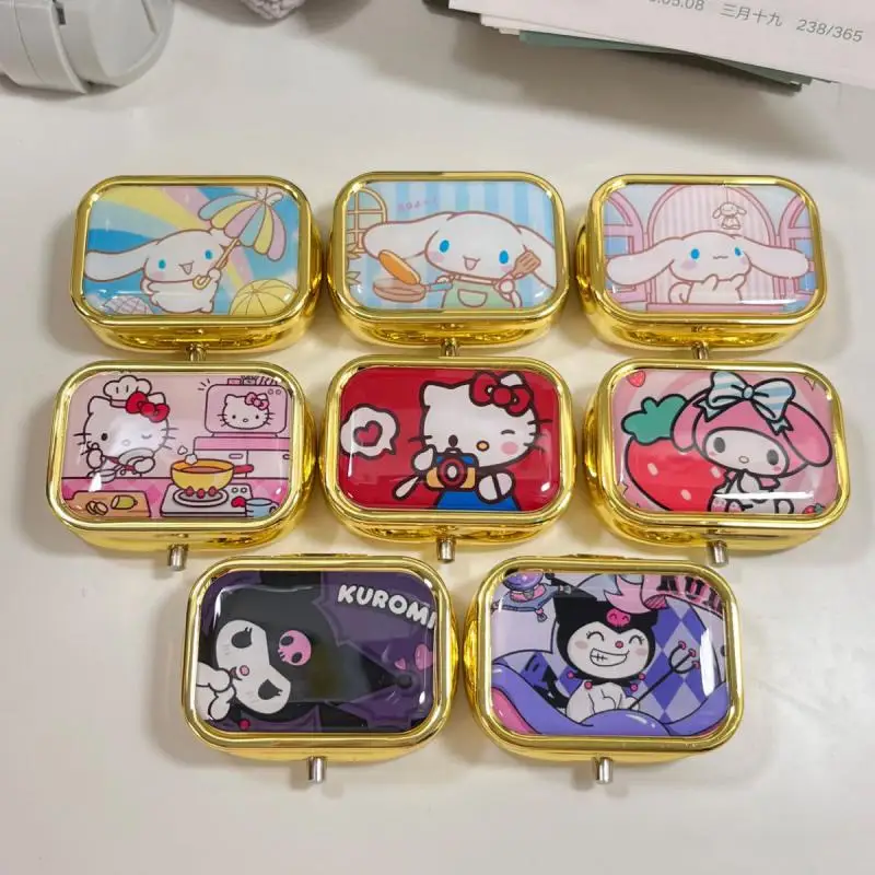 sanrio kit kawaii กล่องเครื่องประดับแบบพกพา Hello Kitty การ์ตูนต่างหูกล่องโลหะ kuromi น่ารักแฟชั่น Moisture proof กล่องเก็บใหม่