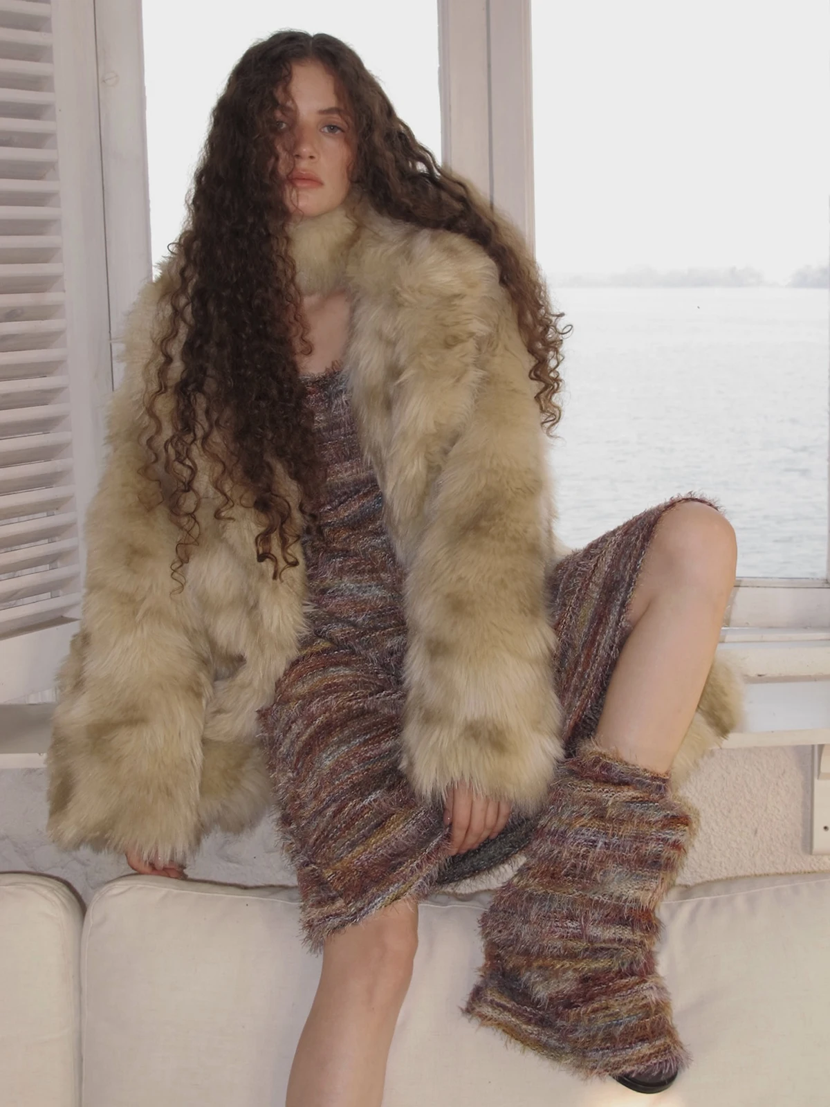 

Cariedo Sunset Бархатный горчично-желтый разноцветный меховой воротник Тюнет Шарф Большой отложной воротник Экологичный цветочный