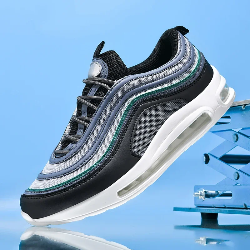 

Новая мужская повседневная спортивная обувь – это модно и подходит для мужчин и женщин. Они дышащая повседневная обувь для мужчин