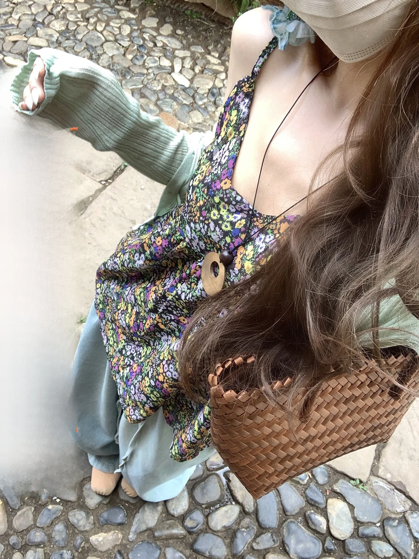 

XXIIUU Новая летняя свободная женская шифоновая блузка с цветочным принтом, без рукавов, с V-образным вырезом, дышащая, удобная, в корейском стиле