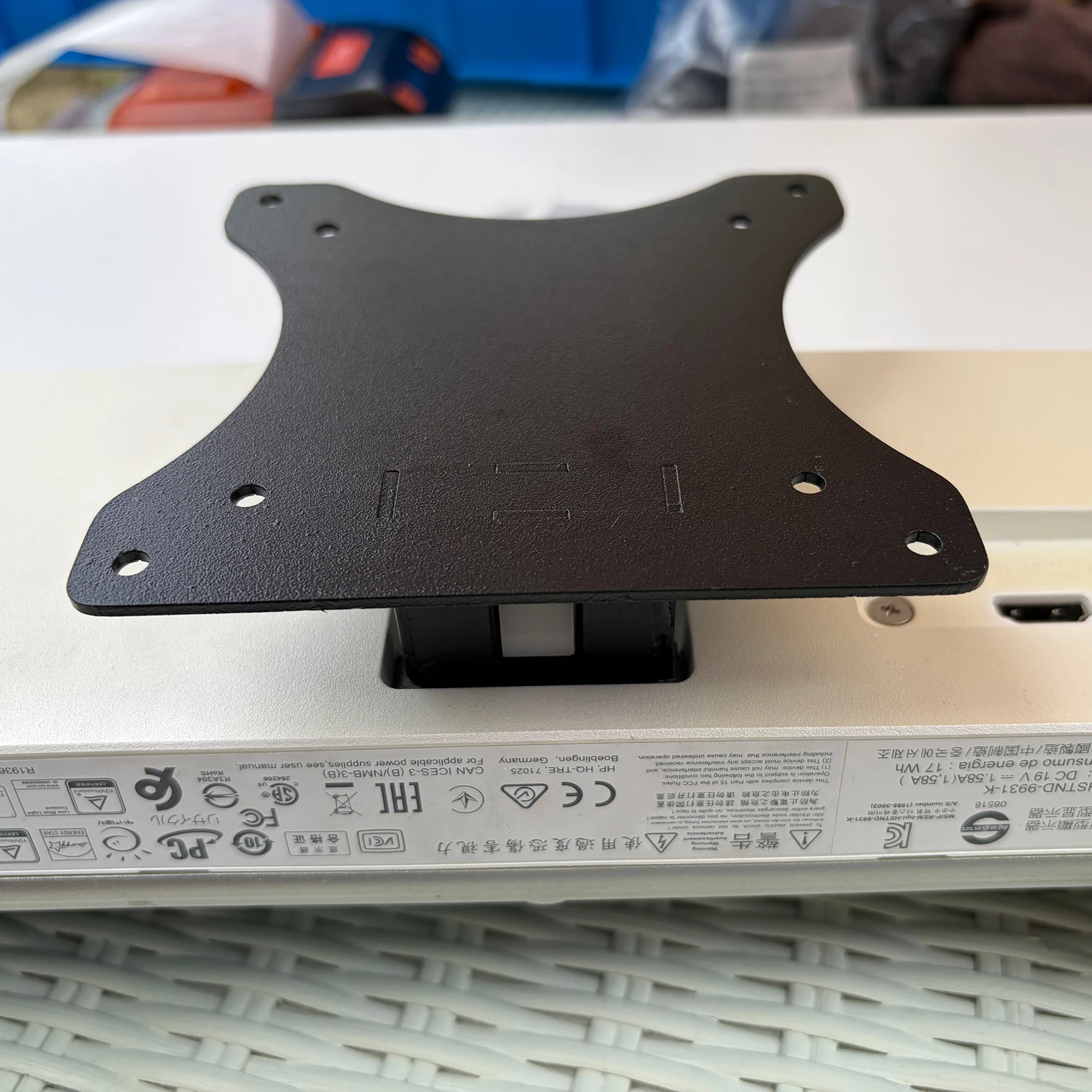 22f, 24f, 27f, 22es, 22ea, 22er, 24es VESA adapters for support transform to VESA 100x100 compatible HP monitor