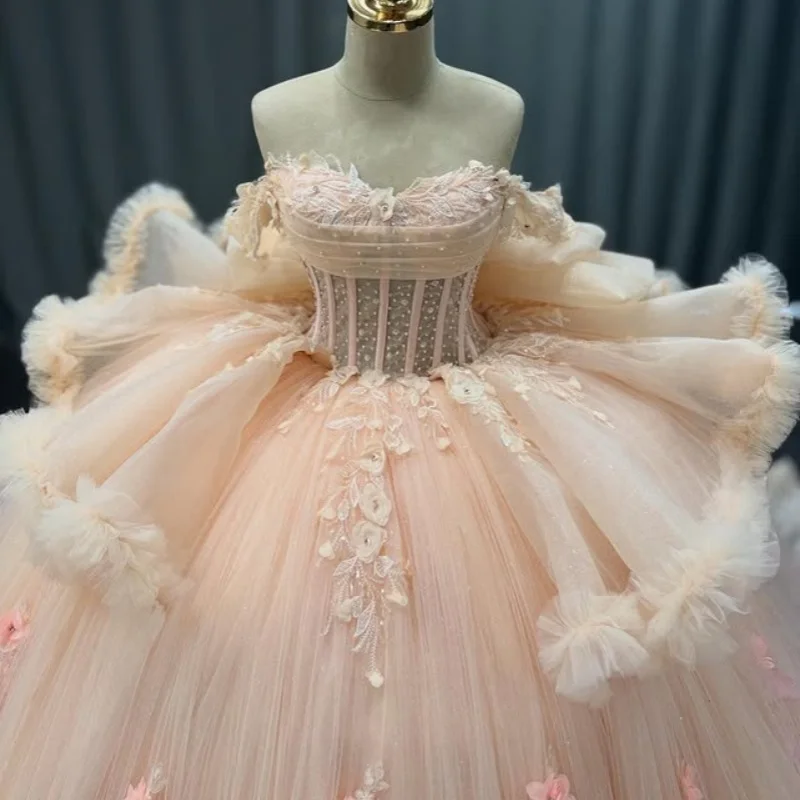 

Светлое платье Quinceanera цвета шампанского с открытыми плечами, кружевное многослойное платье с 3D цветочной блестящей наклейкой, платья de 15, Quinceanera ﻿ Индивидуальный