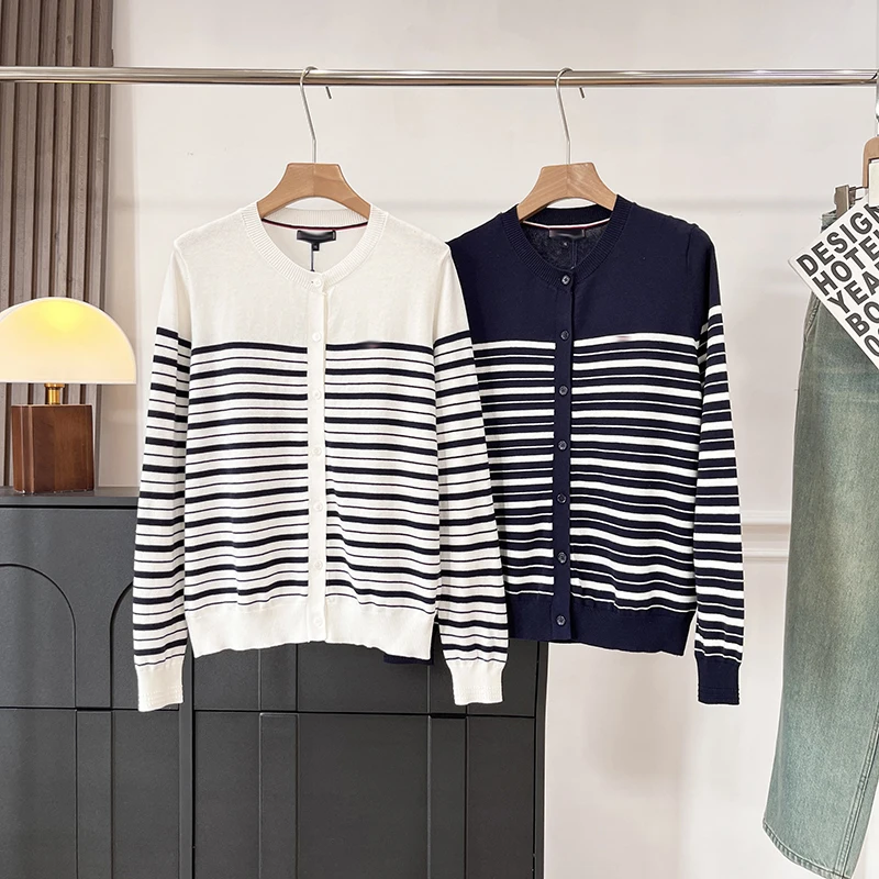 

Женский вязаный кардиган Wood Giant 1500 с длинным рукавом, круглым вырезом, в полоску, с вышивкой, повседневный стиль, весенняя мода