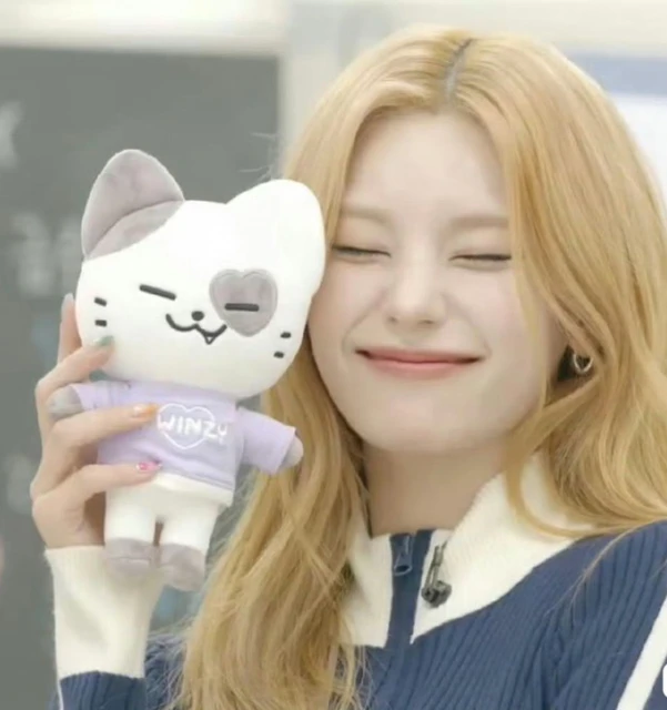 itzy twinzy KKengEE イェジ ぬいぐるみ ITZY イェジ TWINZY PLUSH