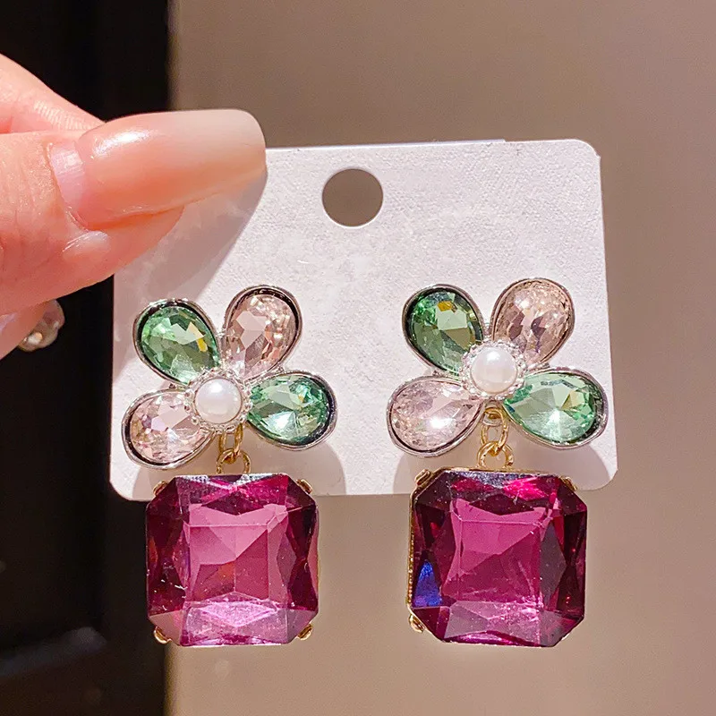 

Fashion Charming Flower Bottle Design Statement Earrings Etrendy New Colorful Sparkling Earings Wholesale