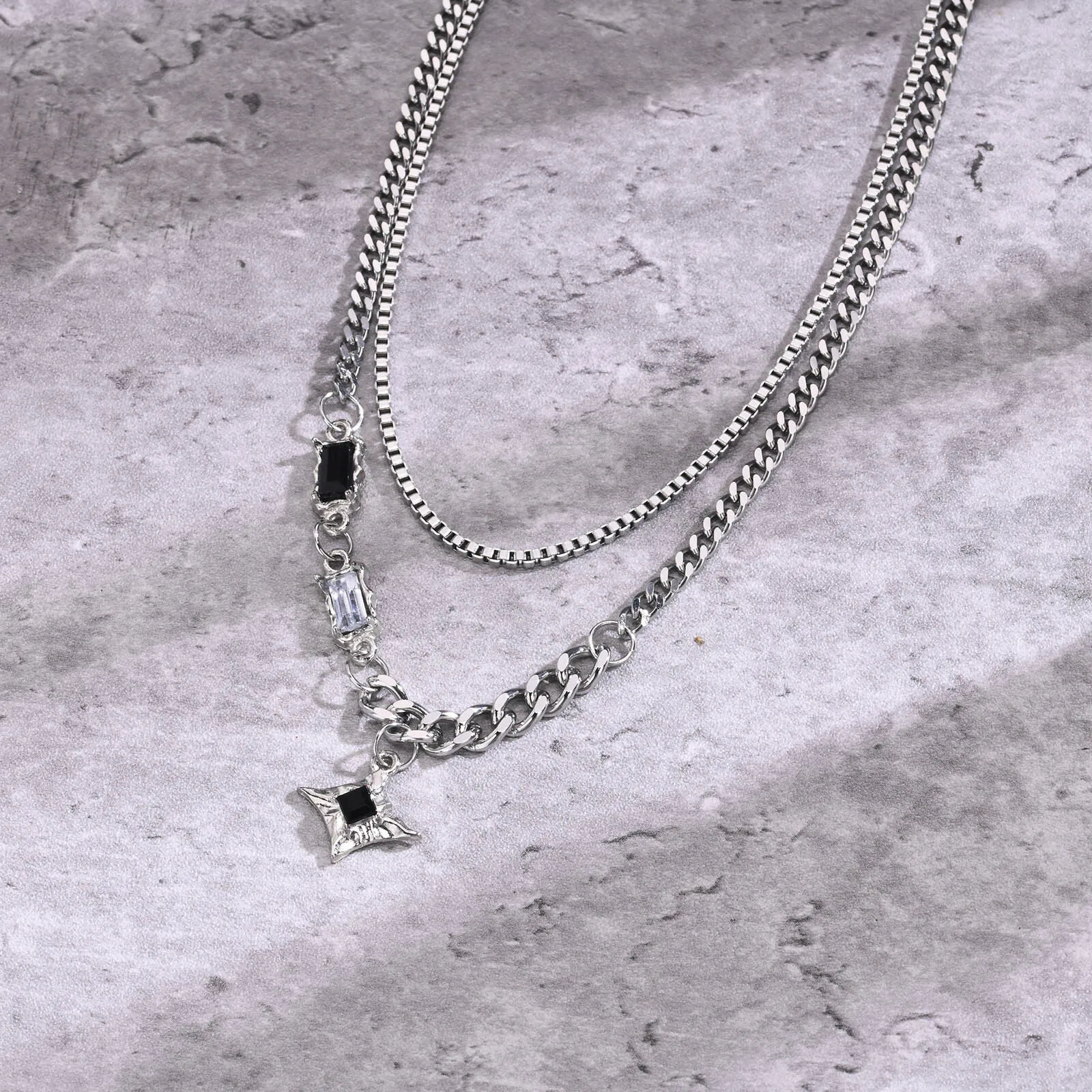 Schwarze Stern-Charm-Halskette für Mann und Frau, Edelstahl-Schmuck, doppelte Gliederkette, stapelbares Halsband, Geburtstag, Weihnachten, Geschenk – Detail 4