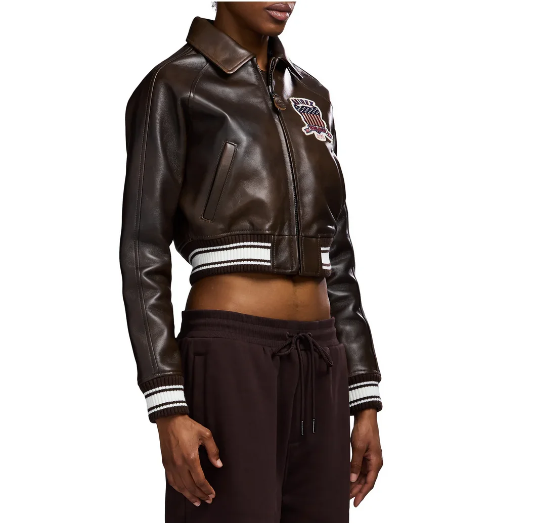 AVIREX 2025 خريف جديد وصول المرأة الأوروبية سترة جلد الخراف سترة رحلة عادية قصيرة طول خمر براون جلد طبيعي