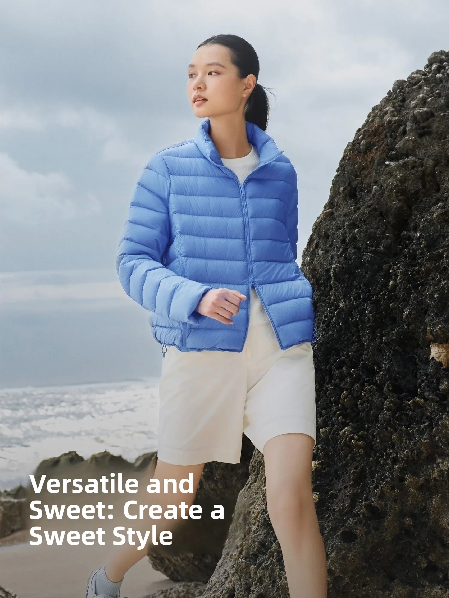 Bosideng 2026 New Women's Short Lightweight 90 Goose down Jacket Hooded Casual Style Polyester Fiber Warmth Riding Suitable